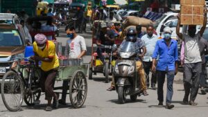 Leia mais sobre o artigo Nova Délhi e Mumbai afrouxam o “lockdown” à medida que a crise da Covid-19 na Índia diminui nas cidades