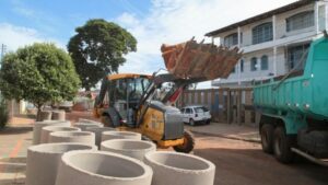 Leia mais sobre o artigo Prefeitura inicia frente de drenagem na Rui Barbosa