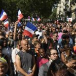 Na França manifestantes protestam contra exigência da vacina