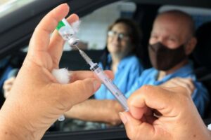 Leia mais sobre o artigo Campo Grande: Vacinação para pessoas com 31 anos ou mais e 2ª dose