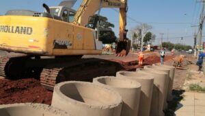 Leia mais sobre o artigo Campo Grande inicia drenagem antes de reordenar trânsito em rotatória da Marechal Deodoro