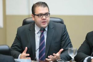 Leia mais sobre o artigo Prefeitura de Dourados libera 50% do 13º salário dos servidores municipais