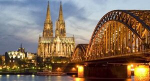 Leia mais sobre o artigo Alemanha diminui restrições a viajantes do Reino Unido, Portugal e três outros países