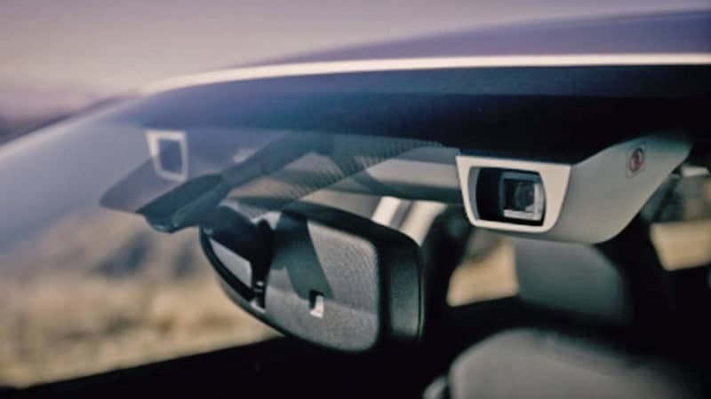 Você está visualizando atualmente Câmeras Tesla irão monitorar a percepção do motorista