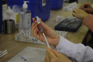 Leia mais sobre o artigo Dourados continua a vacinação Dose 2 contra Covid até 12 de agosto