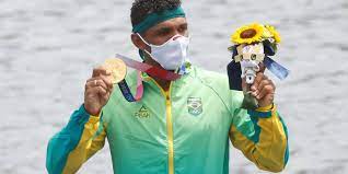 Você está visualizando atualmente Isaquias Queiroz da canoagem conquista a tão sonhada medalha de ouro