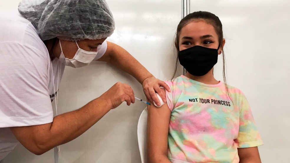 Você está visualizando atualmente Repescagem para 1ª dose da vacinação de adolescentes de 12 anos ou mais, nesta quarta-feira