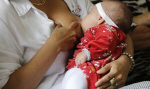 Leia mais sobre o artigo Sociedade Brasileira de Pediatria promove “mamaço virtual”
