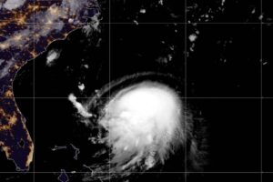 Leia mais sobre o artigo Tempestade tropical Henri deixa milhares de americanos sem luz
