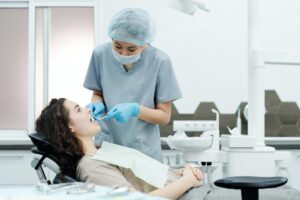 Leia mais sobre o artigo Unidades de saúde de Dourados recebem novas cadeiras odontológicas