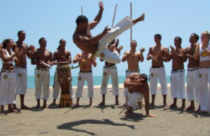 Leia mais sobre o artigo Capoeira faz parte das festividades de aniversário de Campo Grande