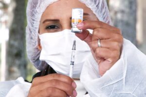 Leia mais sobre o artigo Dourados retoma vacinação da 2ª dose nesta terça-feira (31)