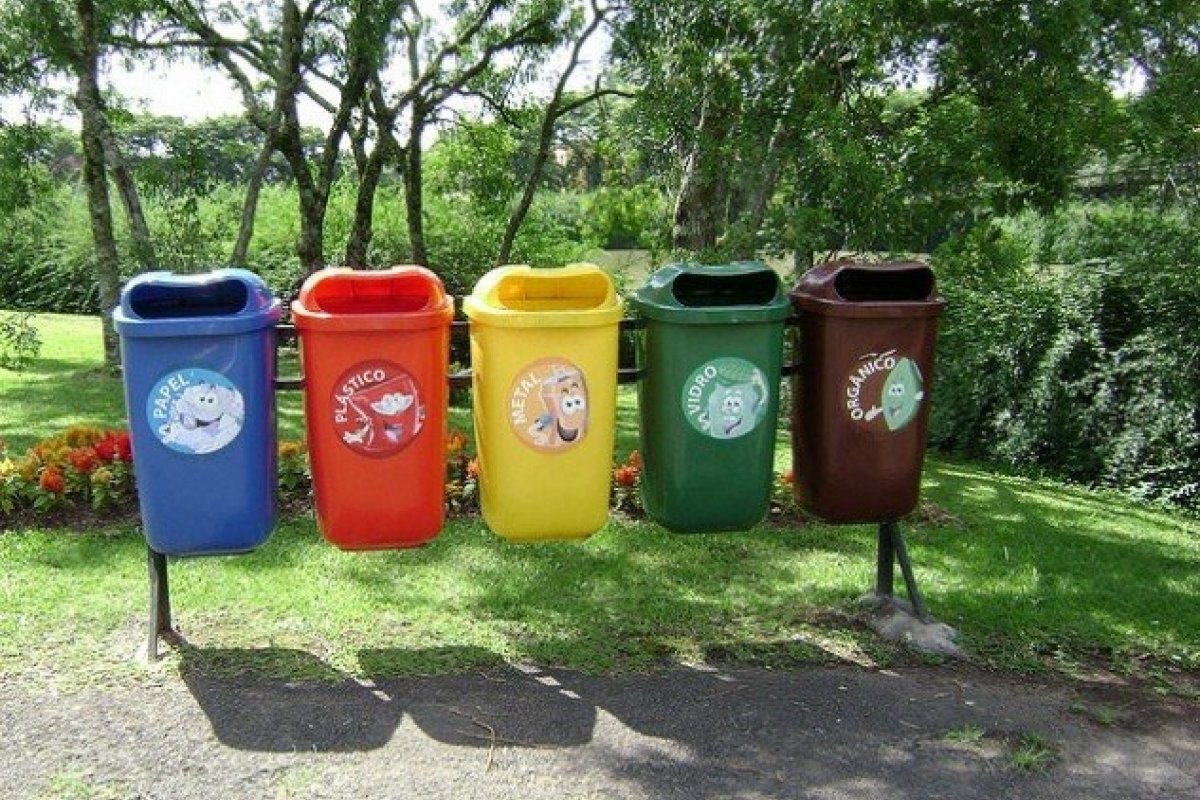 Você está visualizando atualmente Descarte do lixo em condomínio, qual a melhor forma de se fazer?