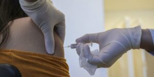 Leia mais sobre o artigo Dourados: Sábado tem aplicação da Dose 2 da vacina Pfizer e Coronavac