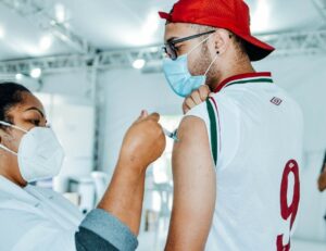 Read more about the article Domingo: Vacinação de pessoas com 18 anos ou mais em Dourados (MS)