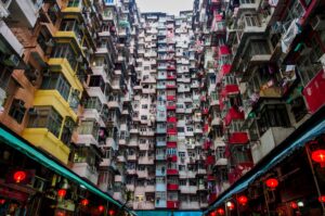 Leia mais sobre o artigo Edifício “Monstro” em Hong Kong tem mais de 2.440 apartamentos 