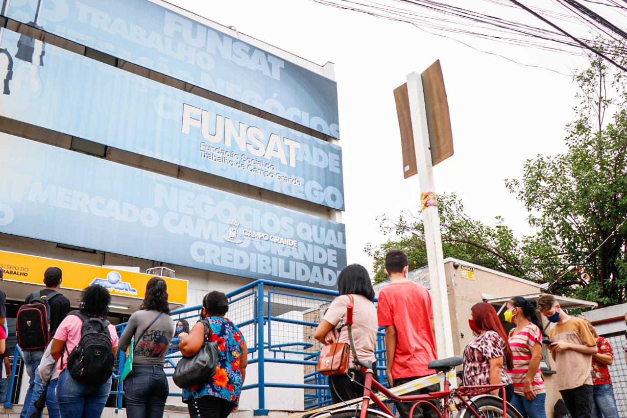 Você está visualizando atualmente DOMINGO: Funsat comemora 20 anos e oferece mais de 2 mil vagas de trabalho