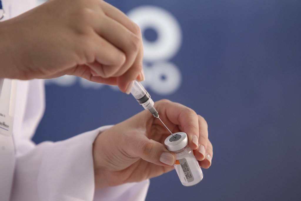 Você está visualizando atualmente 3ª dose da vacina em Campo Grande continua sendo aplicada