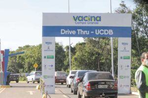 Leia mais sobre o artigo Domingo vacinação apenas no drive-thru da UCDB, em Campo Grande