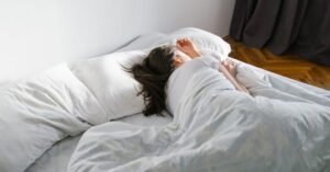 Leia mais sobre o artigo Dormir bem e contato com a natureza evitam risco de depressão