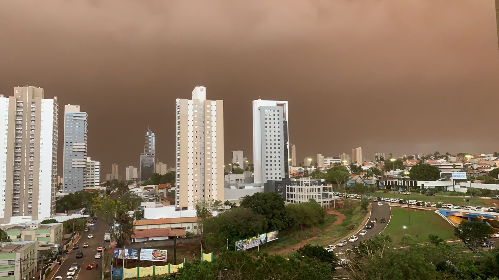 Você está visualizando atualmente Mato Grosso do Sul se recupera dos estragos da tempestade de areia