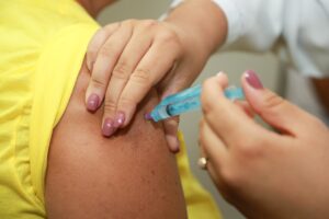 Leia mais sobre o artigo Prefeitura de Campo Grande segue com a vacinação contra a covid-19