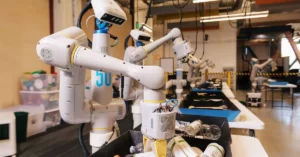 Leia mais sobre o artigo Google testa robôs que organizam escritórios e limpam mesas