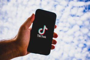 Leia mais sobre o artigo TikTok prepara lives com conteúdos específicos para o ENEM
