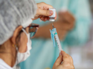 Leia mais sobre o artigo Vacinação em Dourados apenas na Central nesta segunda-feira