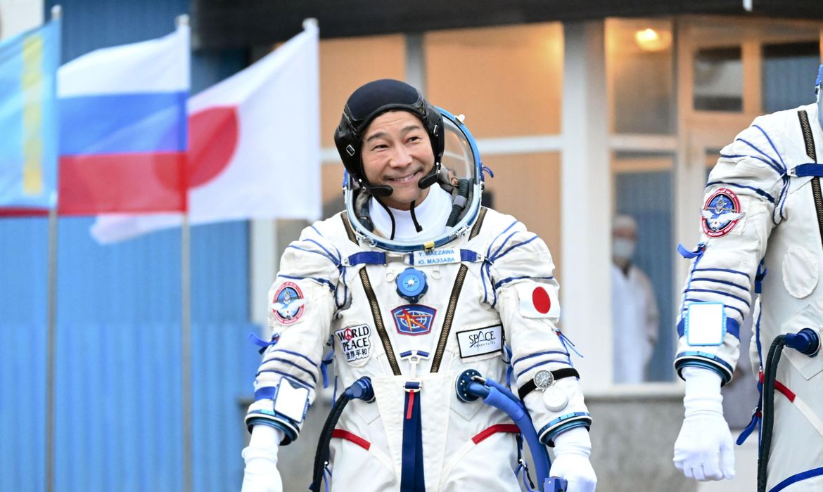 Você está visualizando atualmente Turismo espacial: Russia envia multimilionário japonês para estação orbital