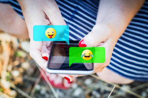 Leia mais sobre o artigo Estes foram os 10 emojis mais usados em 2021
