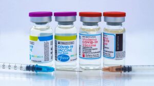 Read more about the article 4ª dose da vacina contra Covid-19 é aplicada em Campo Grande