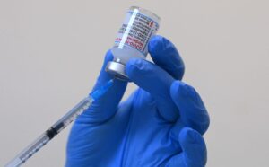 Leia mais sobre o artigo Aplicação da 4ª dose da vacina contra covid-19 segue em Campo Grande