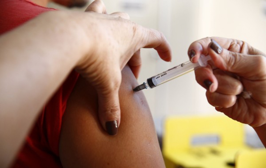 Você está visualizando atualmente Domingo, vacinação contra Covid em Campo Grande apenas na UCDB