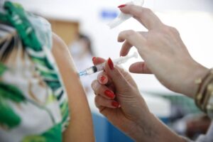Leia mais sobre o artigo Campo Grande inicia segunda dose da vacina em crianças com CoronaVac