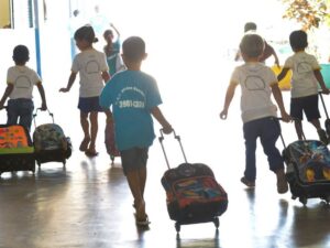Leia mais sobre o artigo Censo Escolar mostra que 650 mil crianças saíram da escola em três anos