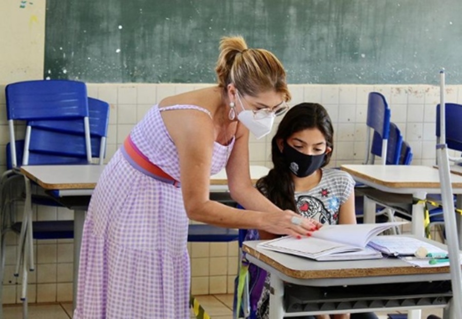 Você está visualizando atualmente Em Sidrolândia, prefeita entregará 9.700 kits para alunos do município