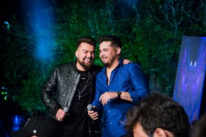 Leia mais sobre o artigo DA TERRA: Thiago e Miguel lançam single ao vivo em Campo Grande, hoje (11)