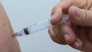 Leia mais sobre o artigo Mais de 40 locais abrem quarta-feira em Campo Grande para vacina contra Covid