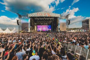 Leia mais sobre o artigo Primeiro dia do Lollapalooza Brasil 2022 traz 100 mil pessoas