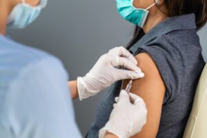 Leia mais sobre o artigo Saiba onde se vacinar contra Covid-19 em cidades de MS neste sábado