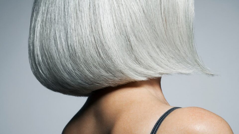 Você está visualizando atualmente Veja uma receita natural para eliminar cabelos brancos