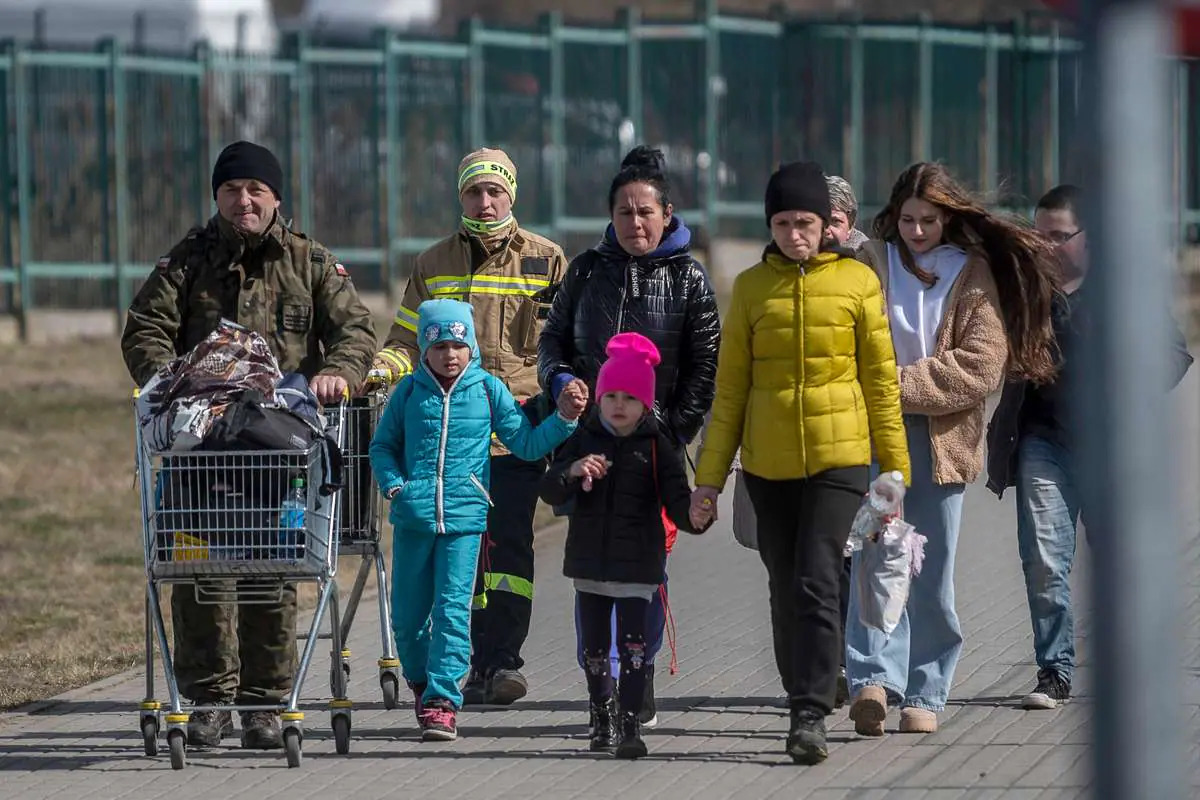 Você está visualizando atualmente Alemanha já recebeu mais de 300 mil refugiados ucranianos