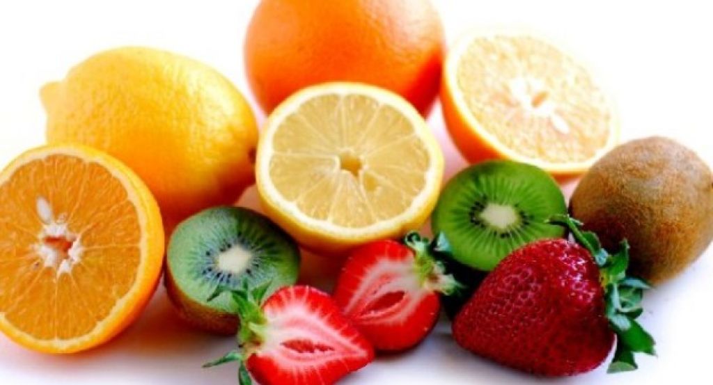 Você está visualizando atualmente Falta de vitamina C pode afetar o cérebro, diz estudo