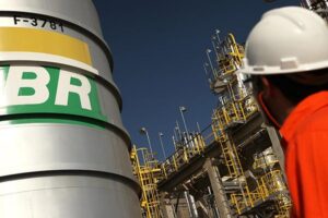 Leia mais sobre o artigo Brasileiros são contra privatização da Petrobras