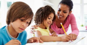 Leia mais sobre o artigo Homeschooling: Texto-base sobre educação domiciliar é aprovado