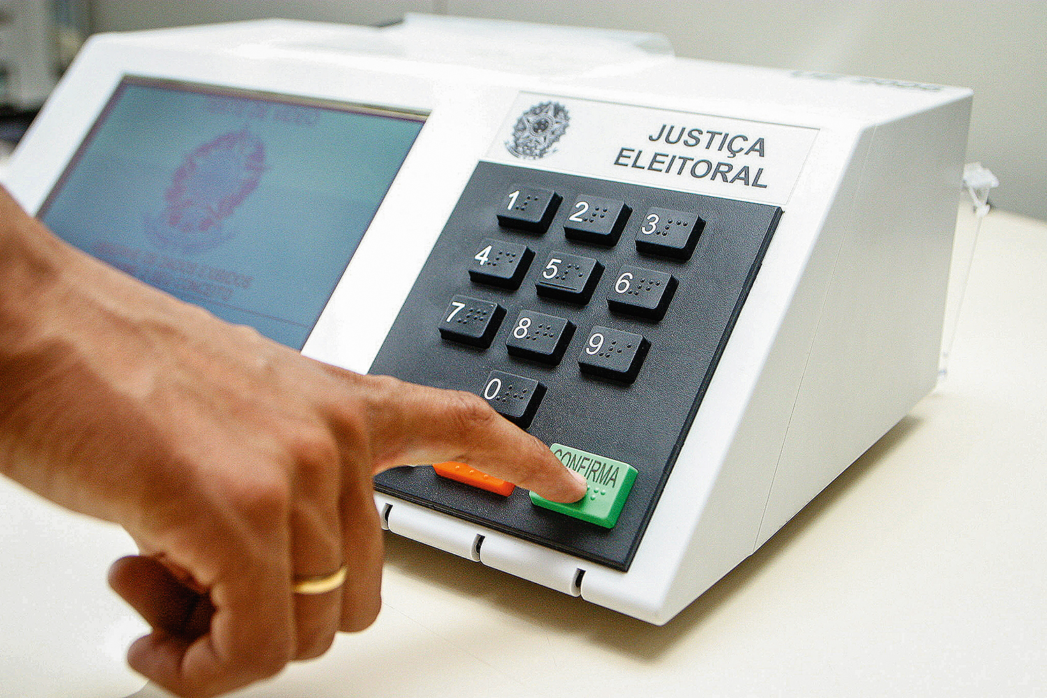Você está visualizando atualmente LIBERADO: Pré-candidatos podem iniciar vaquinha virtual