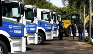 Read more about the article MS: Governo entrega veículos e equipamentos agrícolas para 40 cidades
