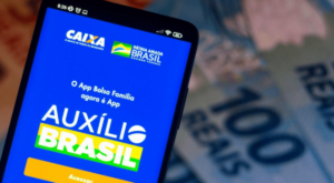 Read more about the article Governo deve reformular auxílio de R$ 200 para turbinar Auxílio Brasil