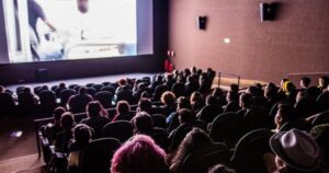 Leia mais sobre o artigo Cine Banguê tem estreias de seis filmes, debate e Festival Varilux, até 31/7